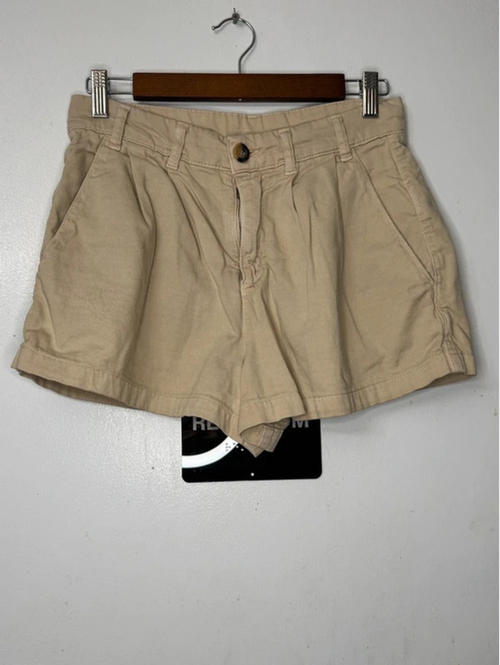 Free People Billie Chino Short in Khaki size 0